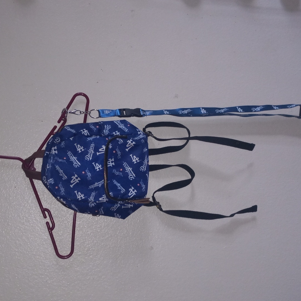 Dodgers mini purse and lanyard